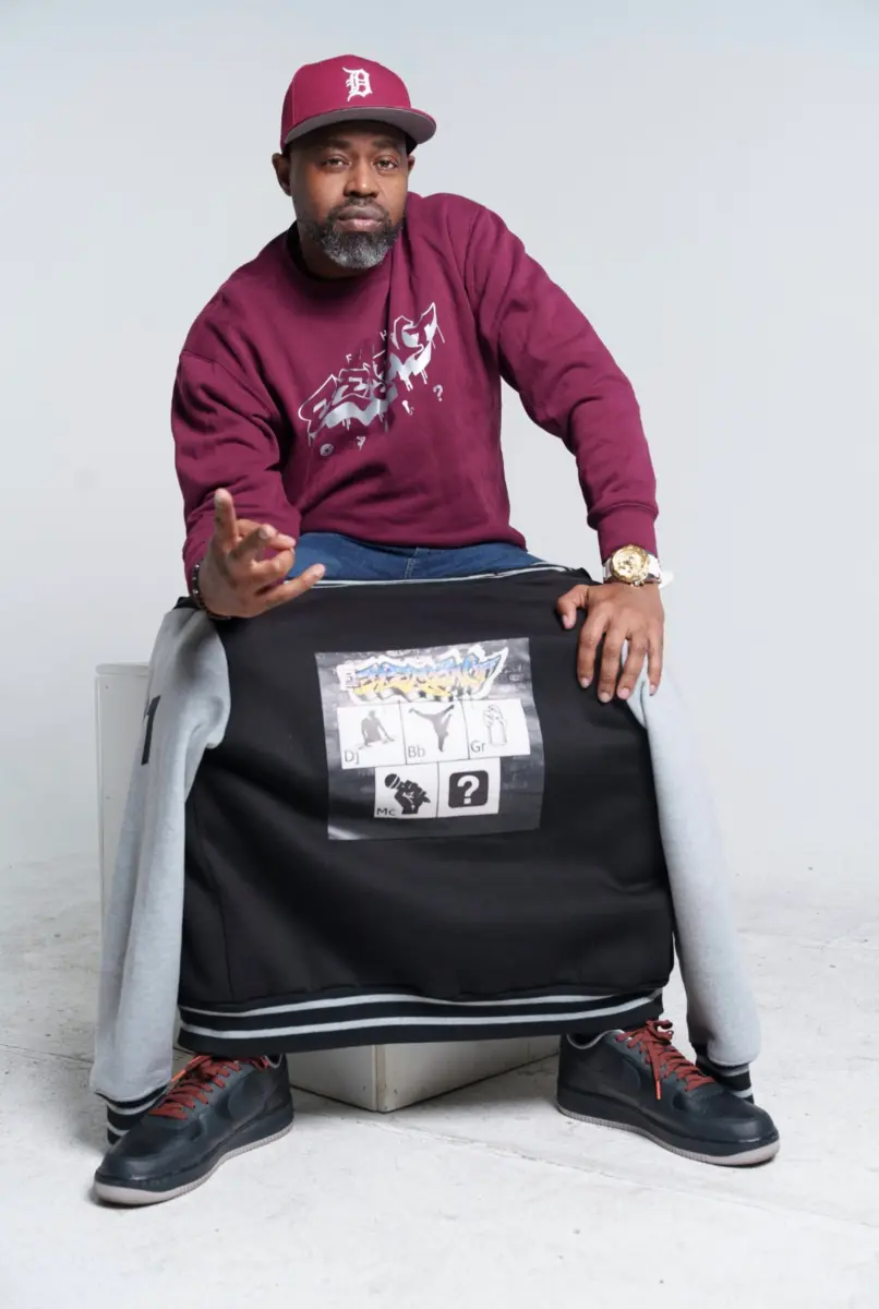 OT FrumthaD wearing 5th Element apparel