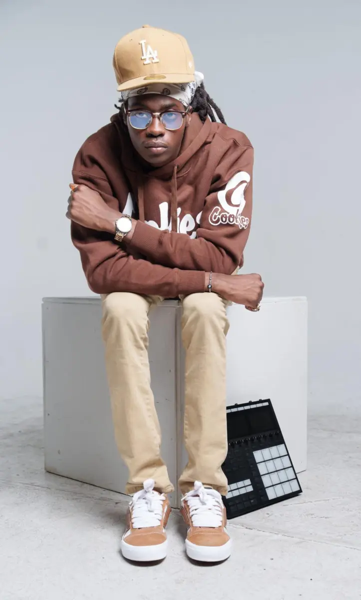 Smooth K in a studio portrait